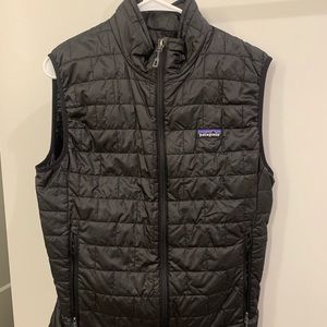 Men’s Patagonia Vest Size Small in Black